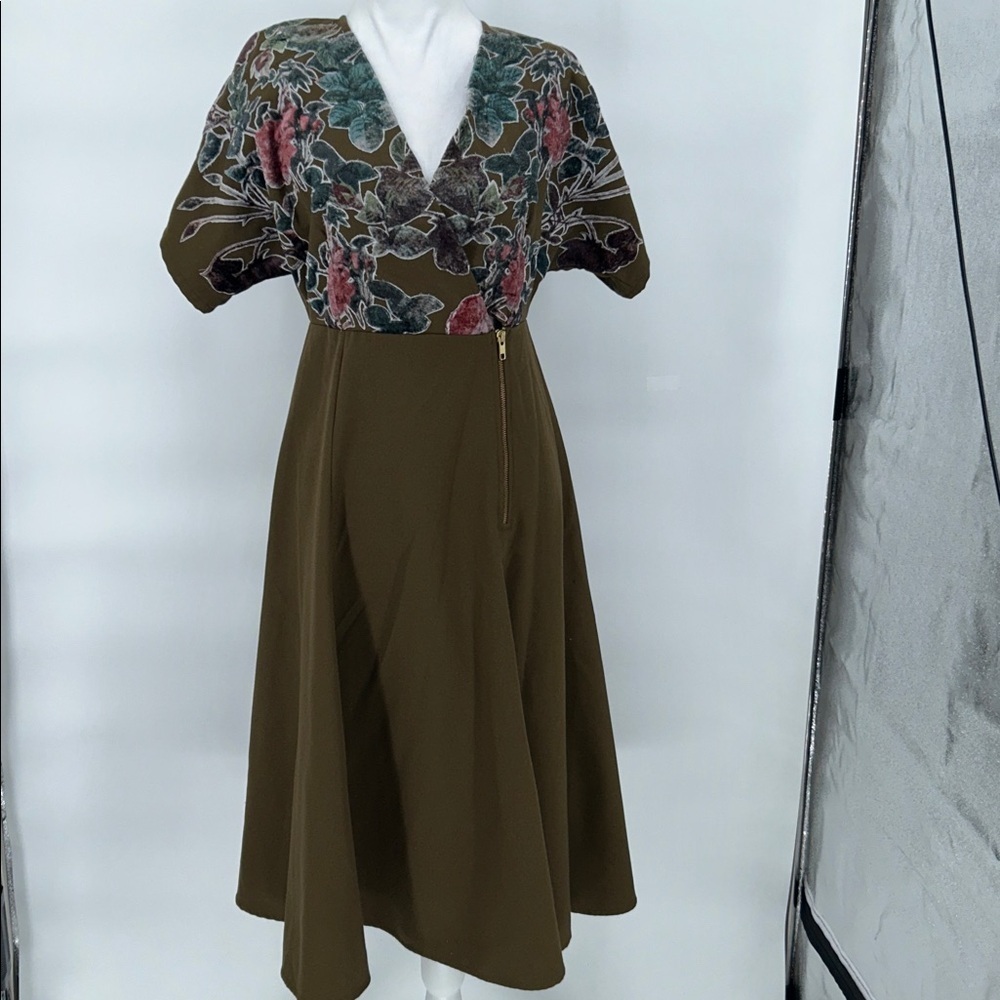 Hemant & Nandita Women’s Candida Olive Green Midi Dress Size 4 - Picture 3 of 11